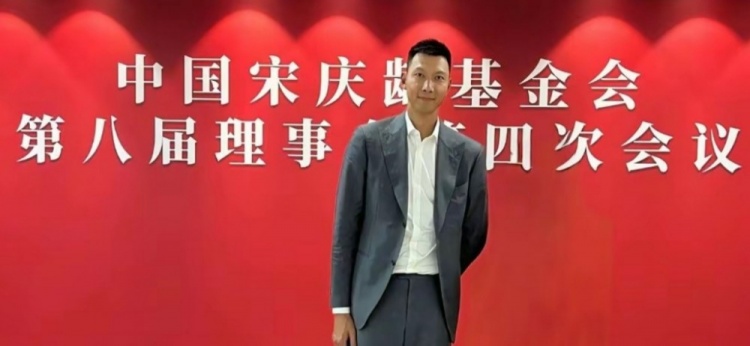 時(shí)隔5個(gè)月首次公開(kāi)露面！大河報(bào)：易建聯(lián)關(guān)聯(lián)公司成被執(zhí)行人